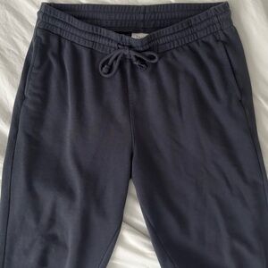 ARITZIA
TNA AIRYAF Fleece Sweatpants (Size: L)